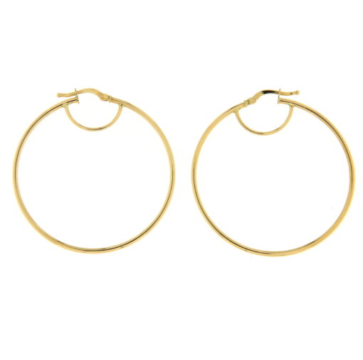 Orecchini donna Cerchi Lisci Oro Giallo 18KT (750) ORC21 Questo gioiello fa parte di tutta quella merce in Oro 18kt, realizzata o venduta nel nostro store! La vendita di gioielli in Oro 18kt è uno dei nostri punti forti da molti anni, tutta la nostra merce è accompagnata dal certificato di garanzia, il punzone 750. Diametro Interno: 4,00cm. Larghezza: 2,00mm. Garanzia: Laboratorio Orafo Taormina Gioielli. Confezione: Confezione Taormina Gioielli.