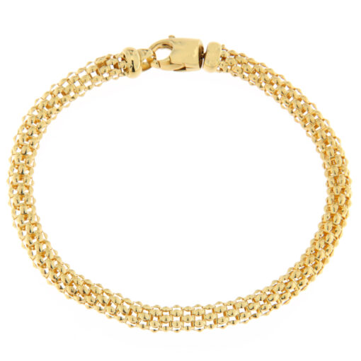 Bracciale donna Trittico Fope in Oro Giallo/Bianco/Rosa 18KT (750) Questo gioiello fa parte di tutta quella merce in Oro 18kt, realizzata o venduta nel nostro store! La vendita di gioielli in Oro 18kt è uno dei nostri punti forti da molti anni, tutta la nostra merce è accompagnata dal certificato di garanzia, e il punzone 750. Lunghezza: 20cm. Larghezza: 0,70cm. Chiusura: Moschettone. Garanzia: Laboratorio Orafo Taormina Gioielli. Confezione: Confezione Taormina Gioielli.