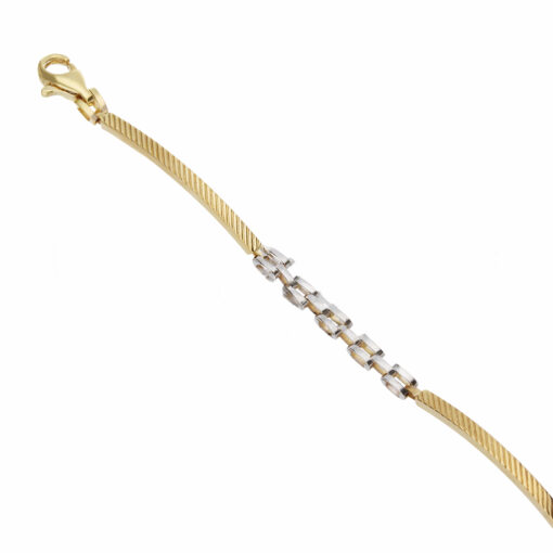 Bracciale uomo Scatolato in Oro Bicolore 18KT (750) Questo gioiello fa parte di tutta quella merce in Oro 18kt, realizzata o venduta nel nostro store! La vendita di gioielli in Oro 18kt è uno dei nostri punti forti da molti anni, tutta la nostra merce è accompagnata dal certificato di garanzia, e il punzone 750. Lunghezza: 21cm. Larghezza: 0,40cm. Chiusura: Moschettone. Garanzia: Laboratorio Orafo Taormina Gioielli. Confezione: Confezione Taormina Gioielli.