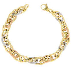 Bracciale donna Catena 3 colori in Oro 18KT (750) Questo gioiello fa parte di tutta quella merce in Oro 18kt, realizzata o venduta nel nostro store! La vendita di gioielli in Oro 18kt è uno dei nostri punti forti da molti anni, tutta la nostra merce è accompagnata dal certificato di garanzia, e il punzone 750. Lunghezza: 20,50cm. Larghezza: 0,80cm. Chiusura: Moschettone. Garanzia: Laboratorio Orafo Taormina Gioielli. Confezione: Confezione Taormina Gioielli.